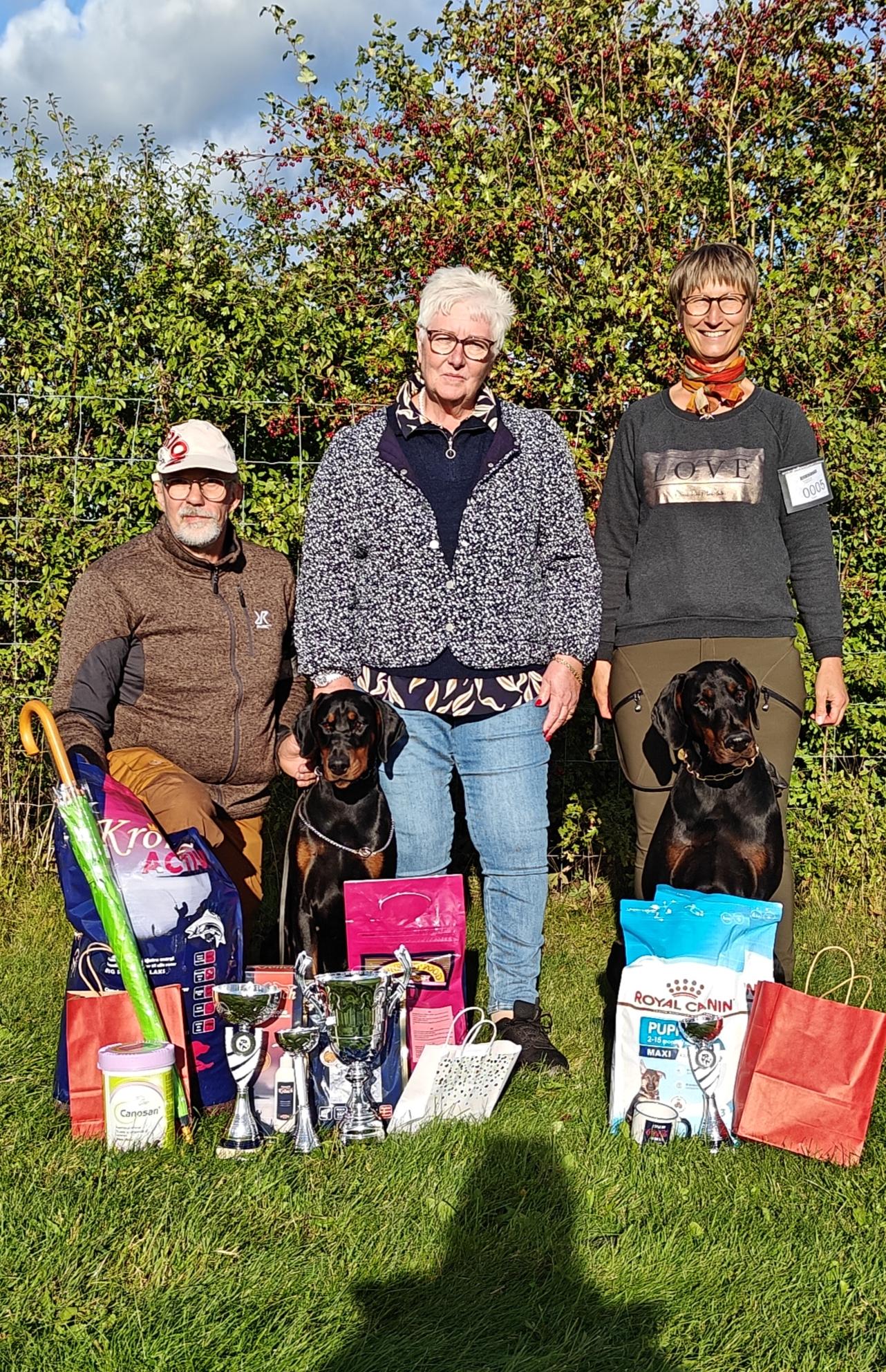 Today we took part in the Double show organized by the Danish Dobermann Club Gripskov